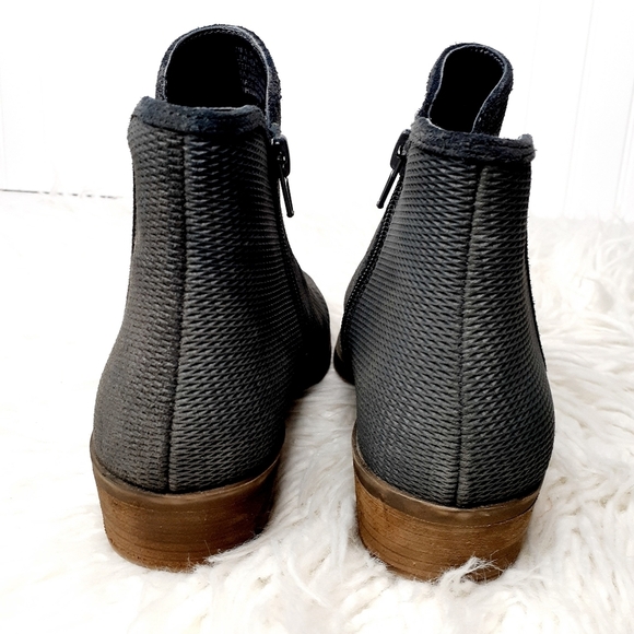 kensie Women's Gerona Ankle Boot E898 - Picture 8 of 11